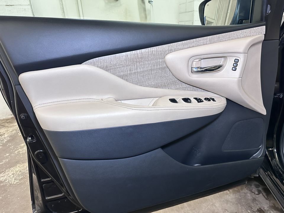 Used 2023 Nissan Murano SL w/ SL Moonroof Package image 22