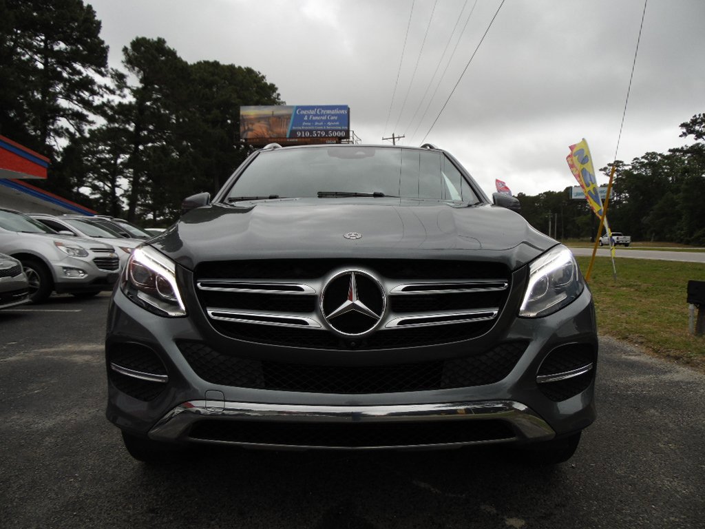 Used 2017 Mercedes-Benz GLE 350 4MATIC image 2