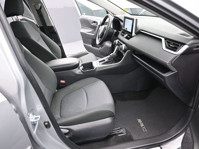 Certified 2025 Toyota RAV4 XLE w/ Convenience Package image 32