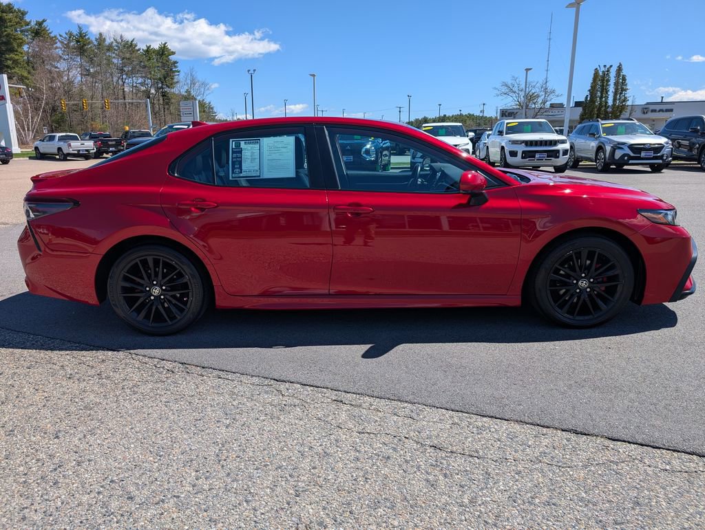 Used 2022 Toyota Camry SE w/ Cold Weather Package AWD/4WD image 7