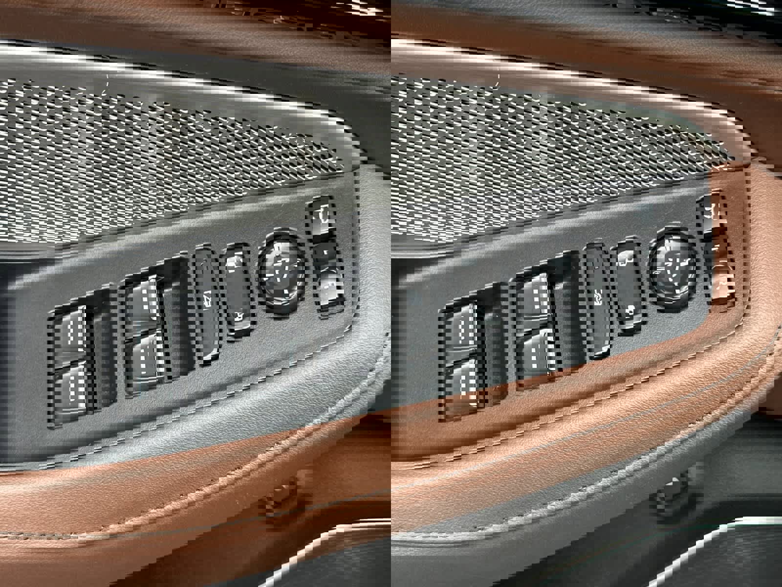 Used 2023 Acura MDX FWD w/ Technology Package image 13