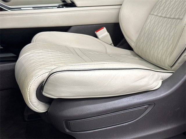 Used 2022 Lincoln Navigator L Black Label image 18