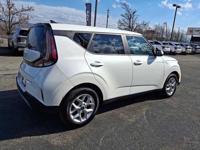 Certified 2023 Kia Soul S FWD image 6