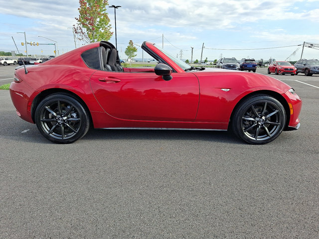 Used 2017 MAZDA MX-5 Miata RF Club RWD image 8