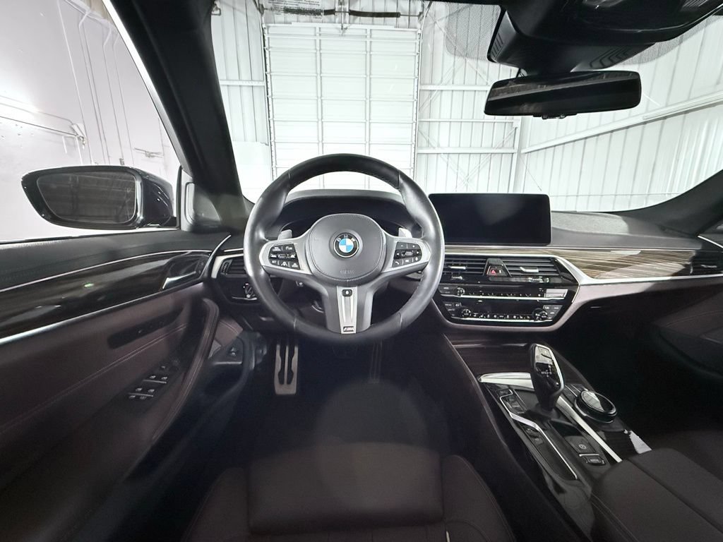 Used 2022 BMW M550i xDrive w/ Dynamic Handling Package AWD/4WD image 48