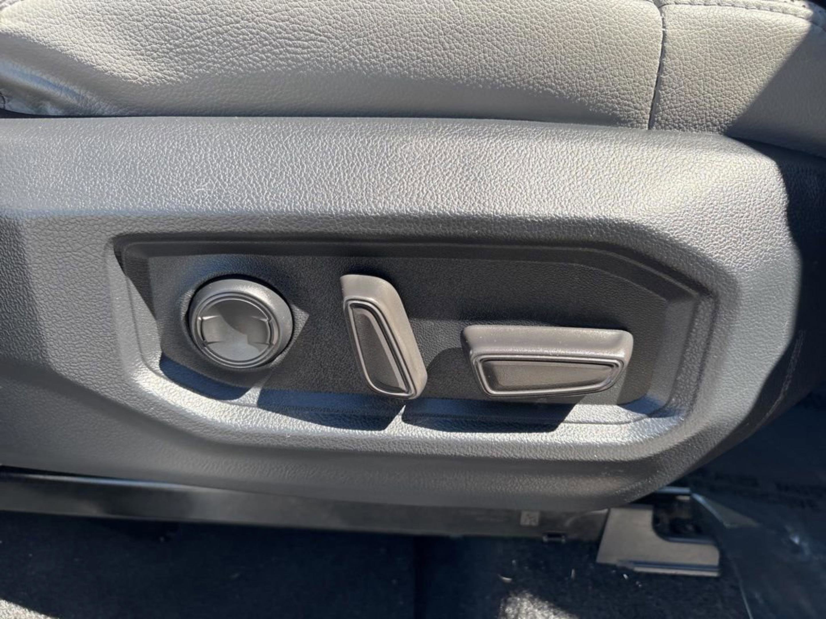 Used 2024 Toyota Tundra Limited image 47