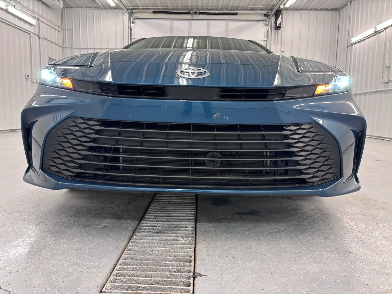 Used 2026 Toyota Camry LE w/ Convenience Package FWD image 11