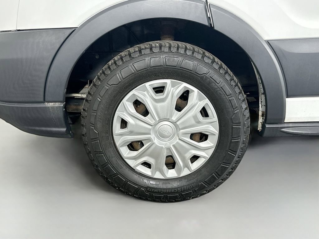 Used 2015 Ford Transit 150 XLT image 32