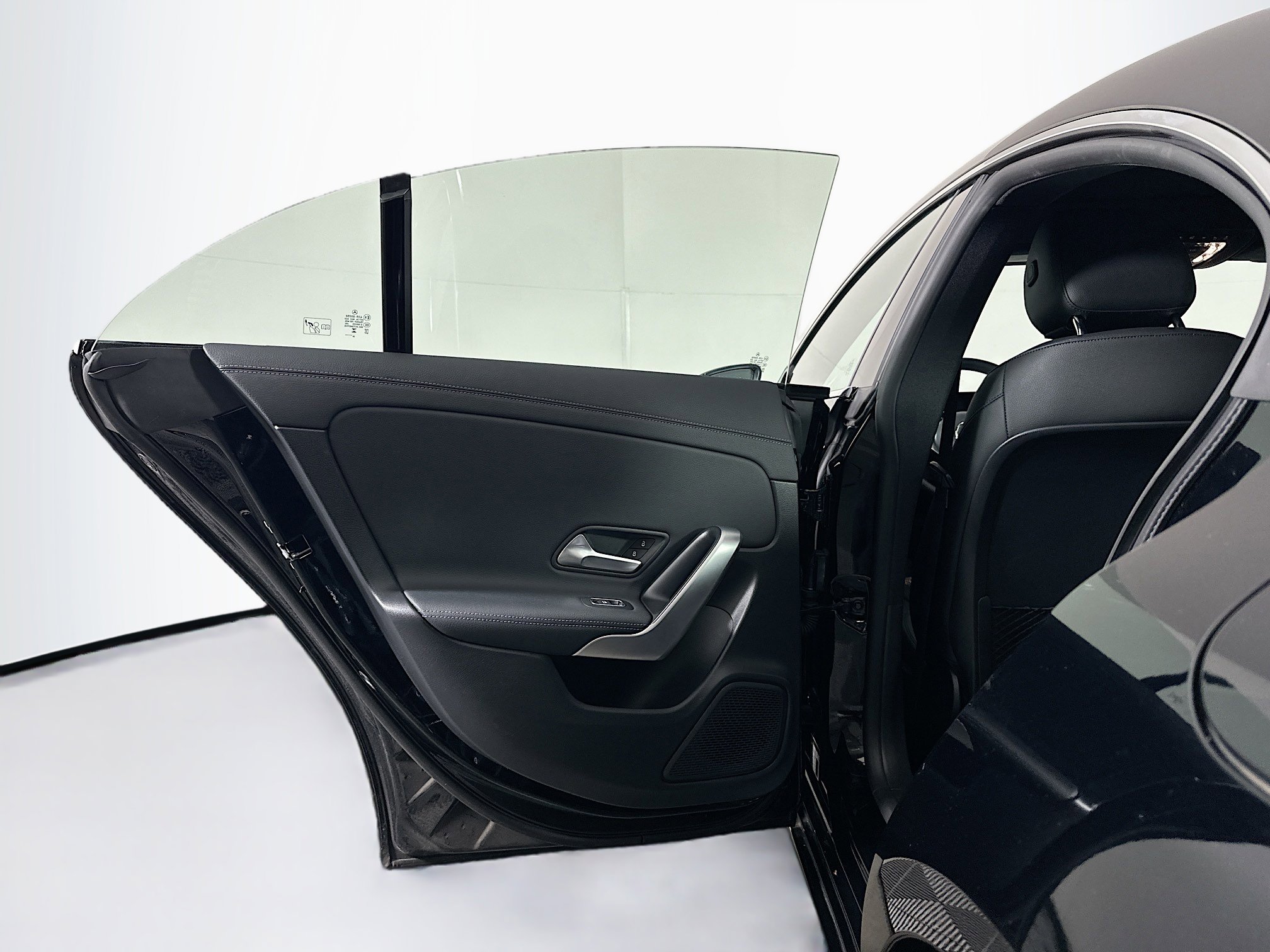 Used 2025 Mercedes-Benz CLA 250 image 27