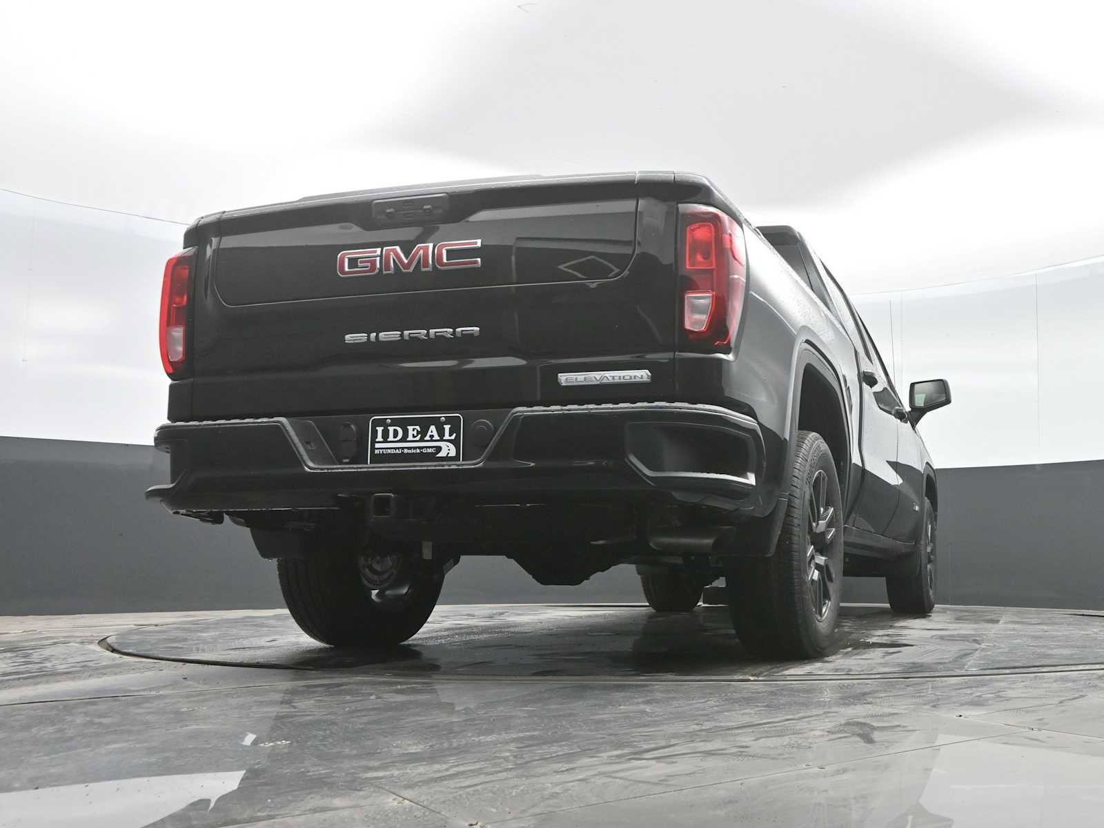 New 2026 GMC Sierra 1500 Elevation image 29