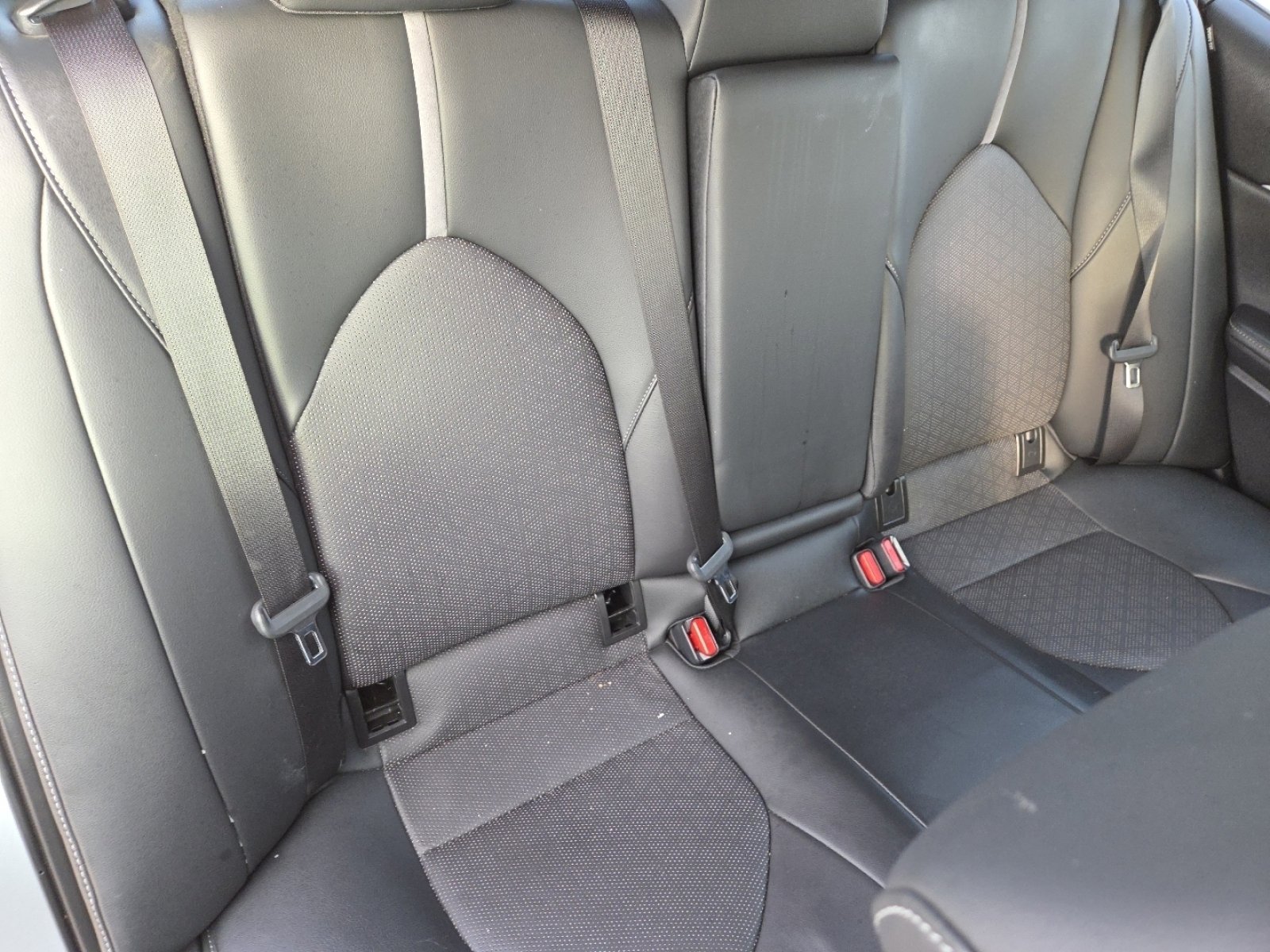 Used 2023 Toyota Camry XSE image 21