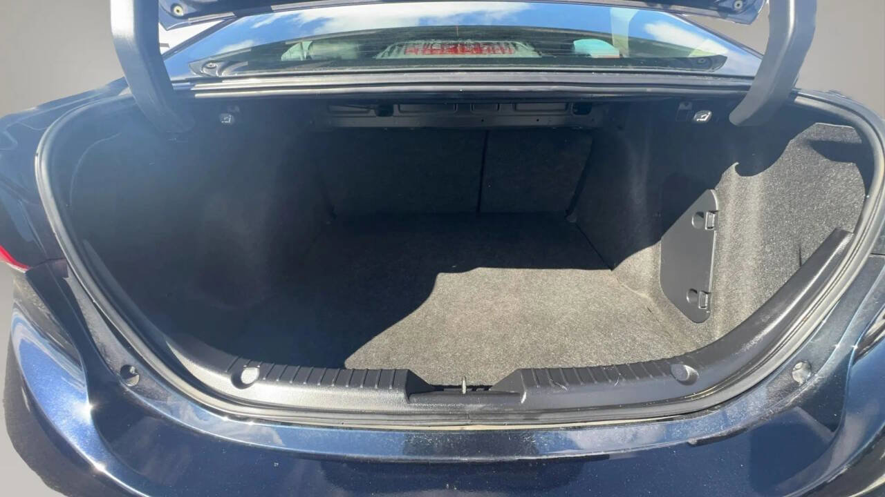 Used 2017 MAZDA MAZDA3 Touring w/ Popular Equipment Package image 20