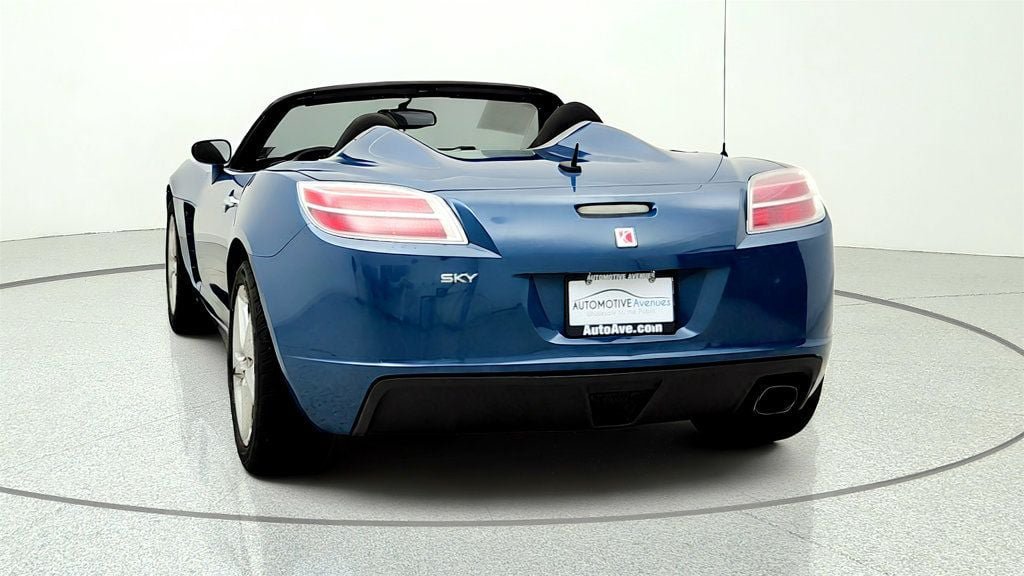Used 2007 Saturn Sky RWD image 6