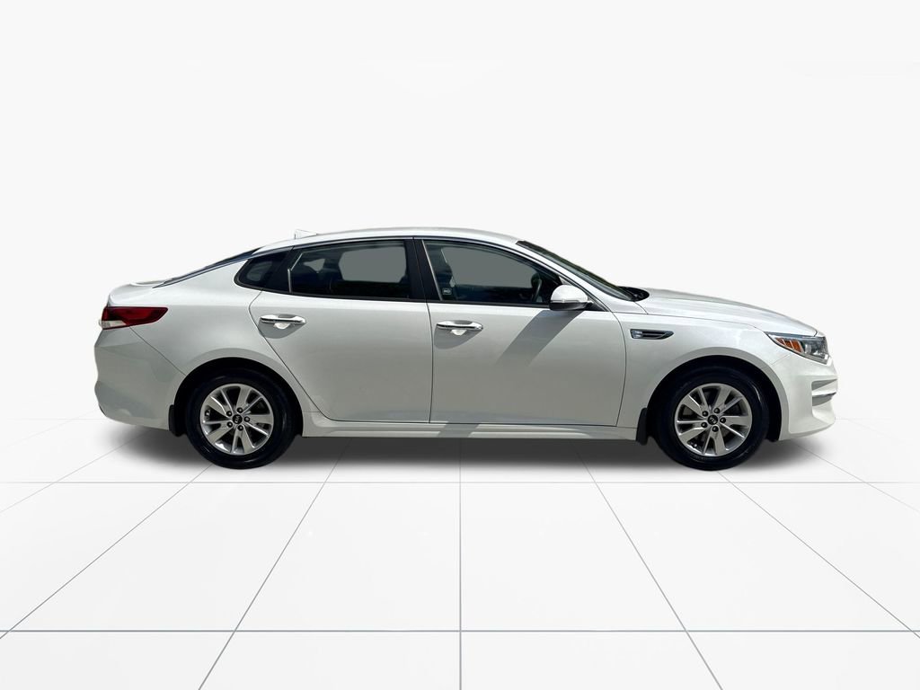 Used 2016 Kia Optima LX w/ LX Convenience Package FWD image 9