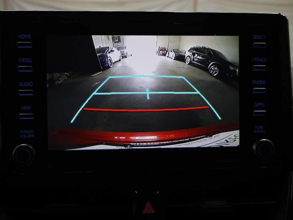 Used 2021 Toyota Corolla LE FWD image 24