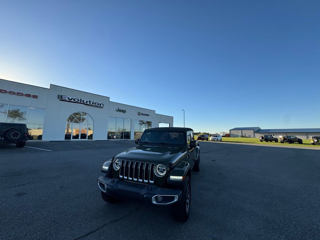 Used 2022 Jeep Gladiator Overland w/ LED Lighting Group image 9