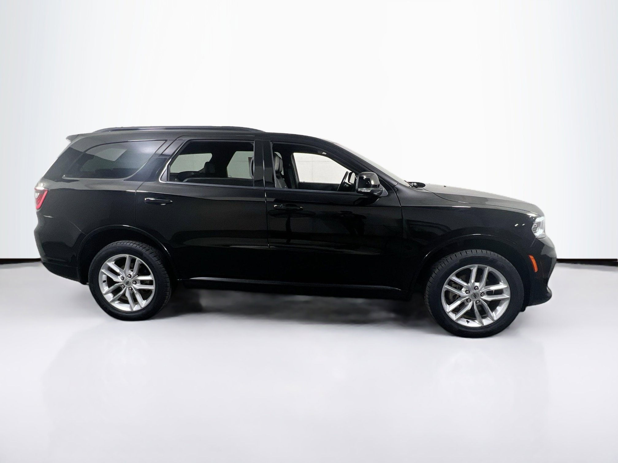 Used 2022 Dodge Durango GT image 4