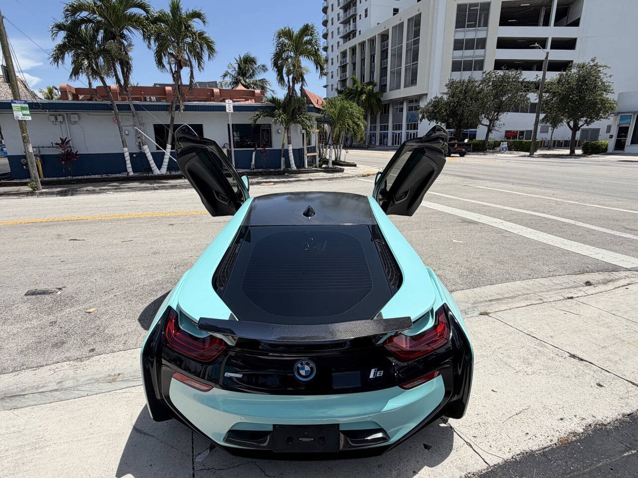 Used 2016 BMW i8 AWD/4WD image 16