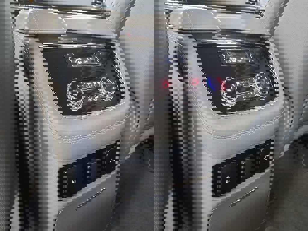 Used 2019 Lincoln Navigator L Reserve w/ Cargo Package image 21