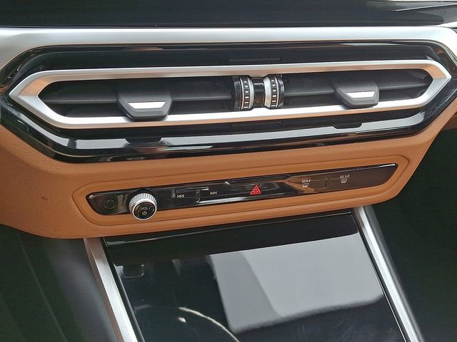 Used 2023 BMW i4 eDrive35 image 19