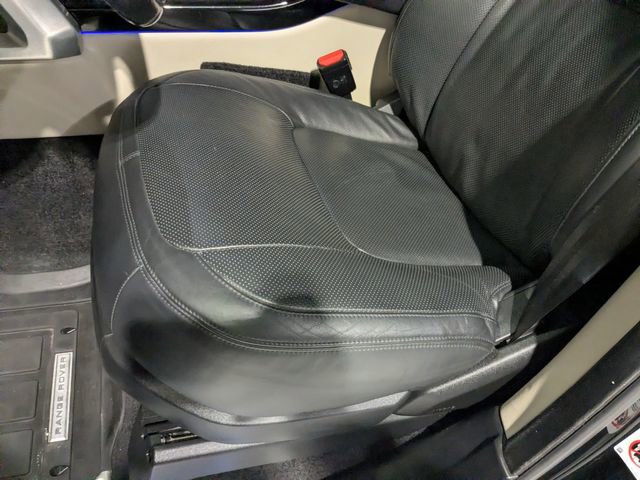 Used 2020 Land Rover Range Rover Long Wheelbase HSE image 23