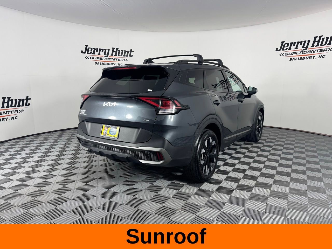 Used 2024 Kia Sportage X-Line w/ X-Line Premium Package image 7