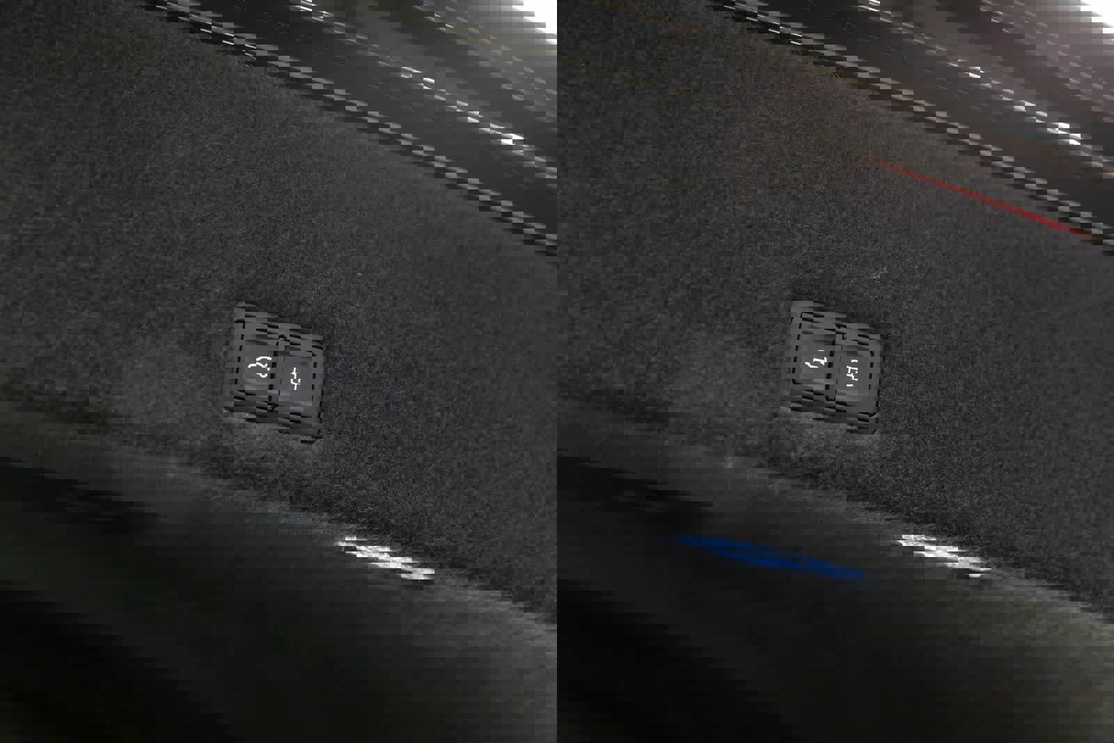 Used 2022 Lamborghini Urus AWD/4WD image 46