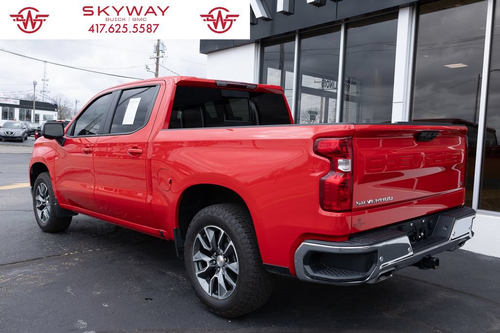 Used 2025 Chevrolet Silverado 1500 LT AWD/4WD image 7
