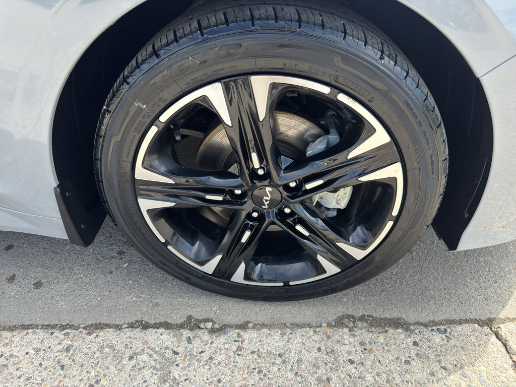 Used 2022 Kia K5 GT-Line w/ GT-Line Awd Premium Package image 8