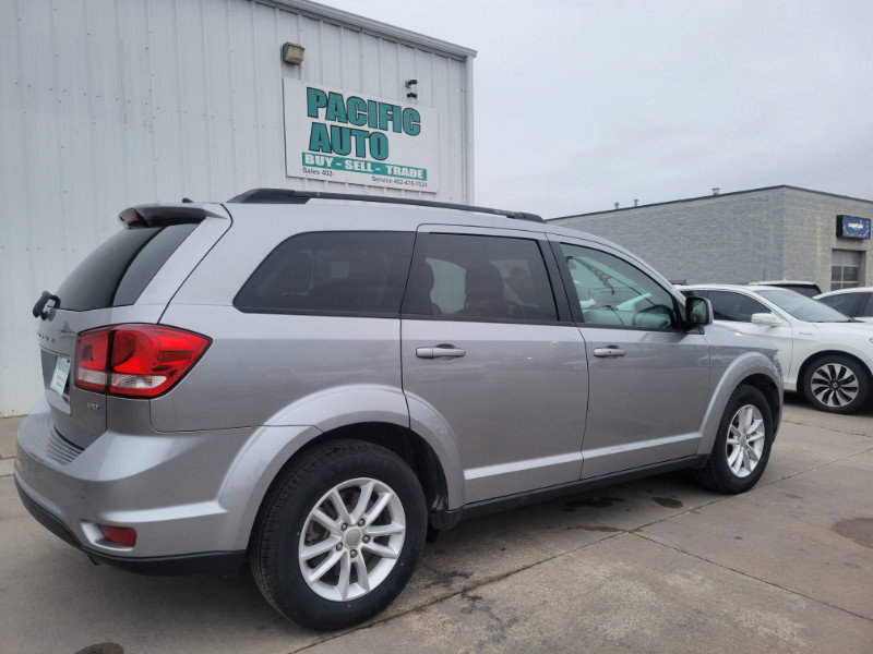 Used 2017 Dodge Journey SXT w/ Safe & Sound Group image 7