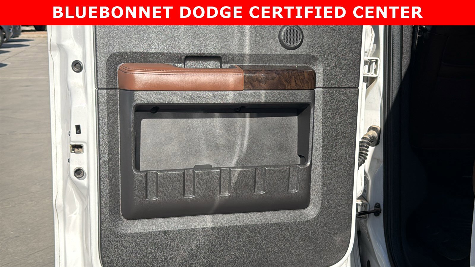 Used 2014 Ford F350 Platinum w/ FX4 Off-Road Package AWD/4WD image 15