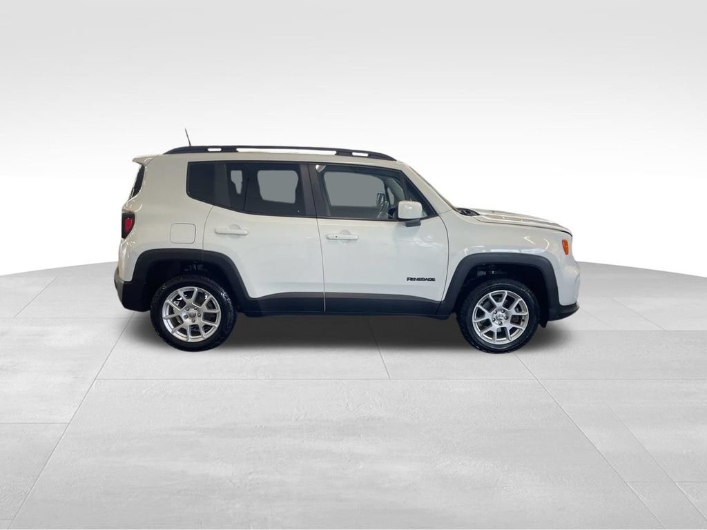 Used 2020 Jeep Renegade Latitude w/ Cold Weather Group AWD/4WD image 32