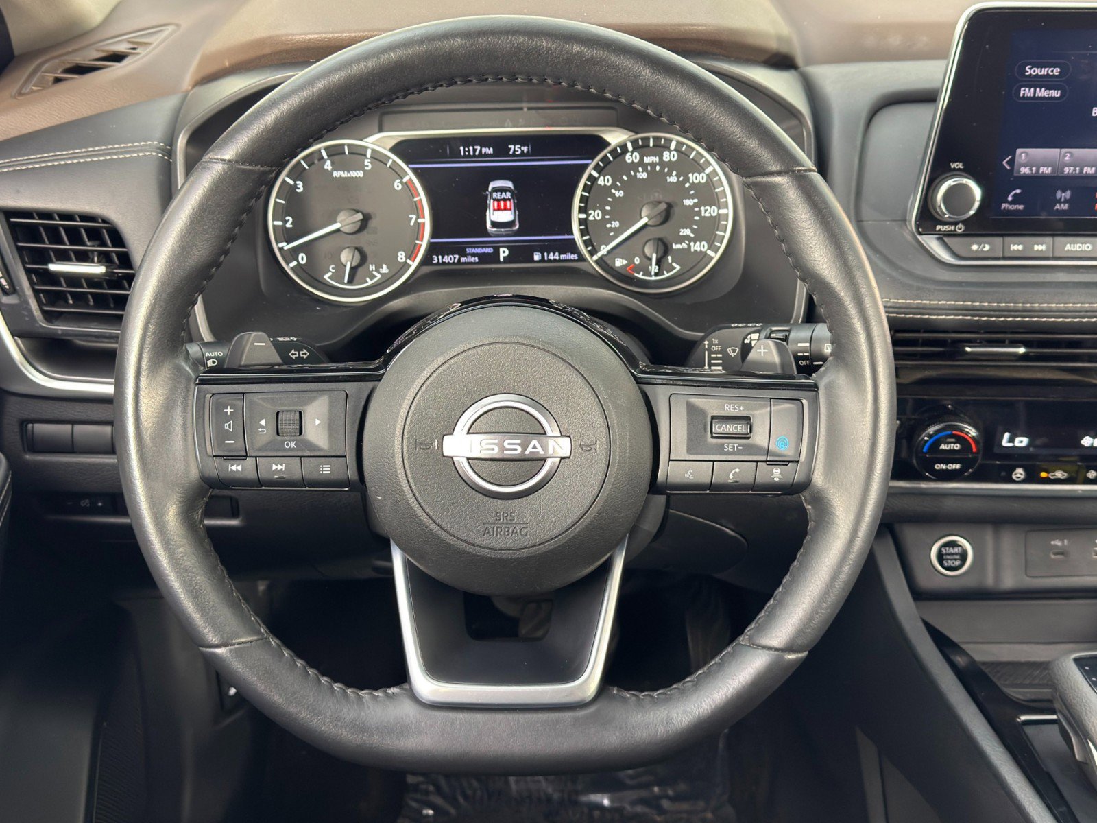 Used 2023 Nissan Rogue SV w/ SV Premium B Package FWD image 19