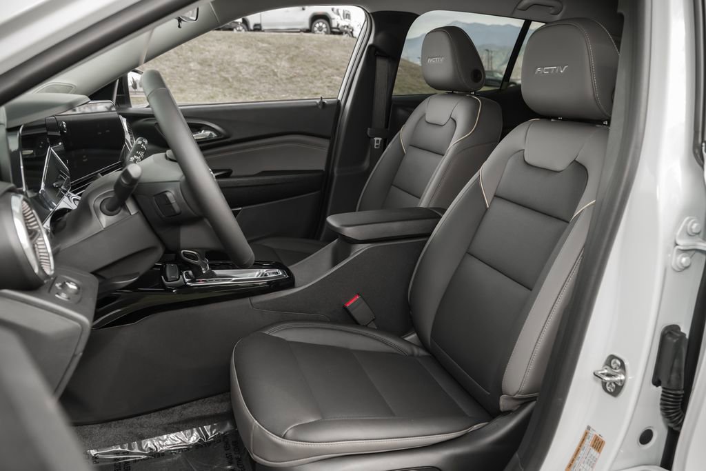 New 2026 Chevrolet Trax ACTIV w/ Driver Confidence Package FWD image 16