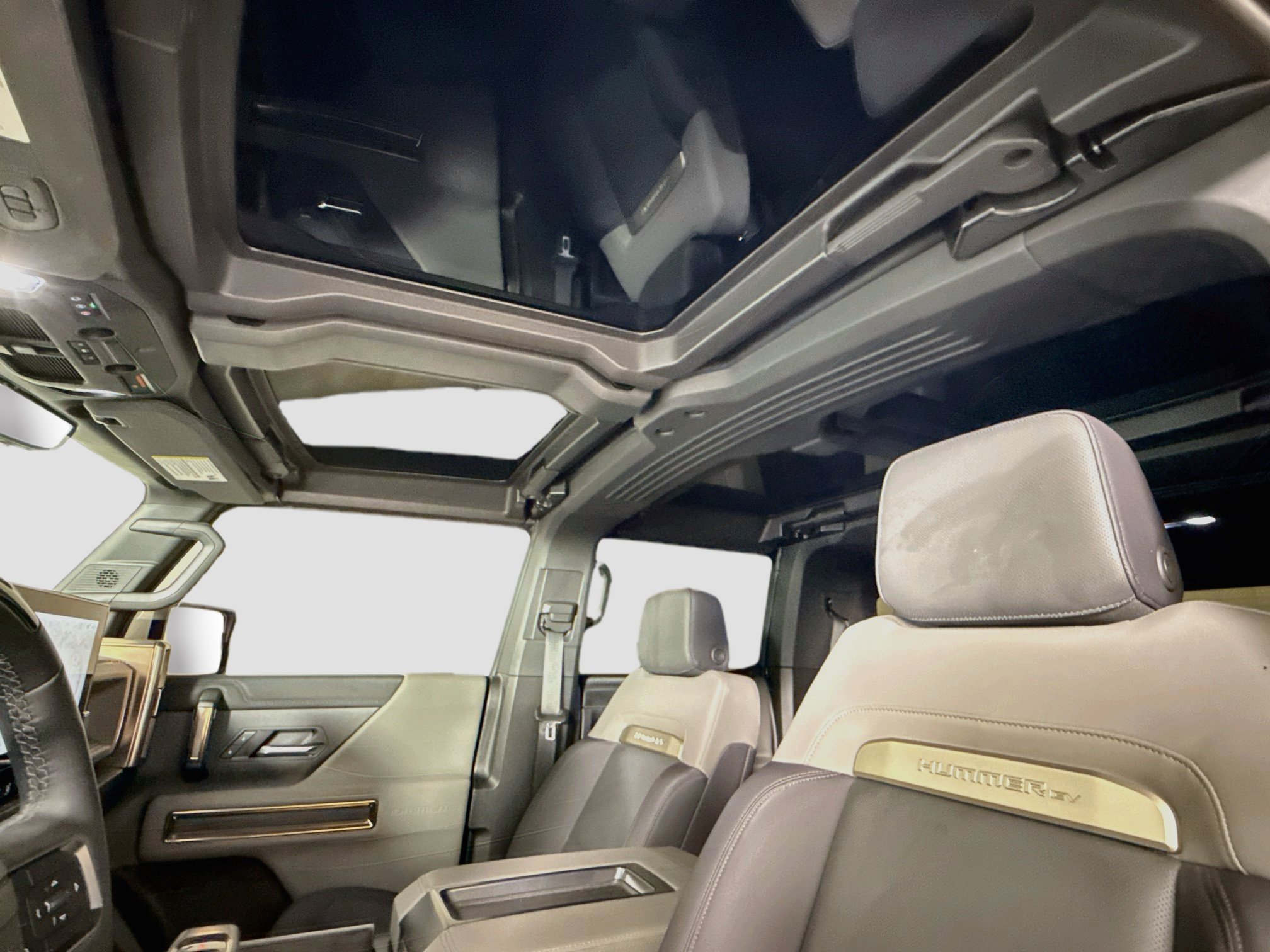 Used 2025 GMC Hummer EV 2X AWD/4WD image 24
