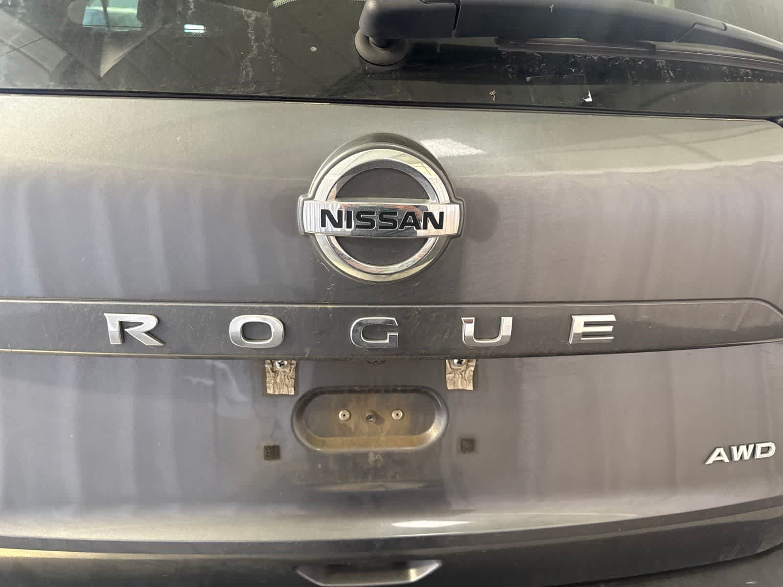 Used 2021 Nissan Rogue S AWD/4WD image 14