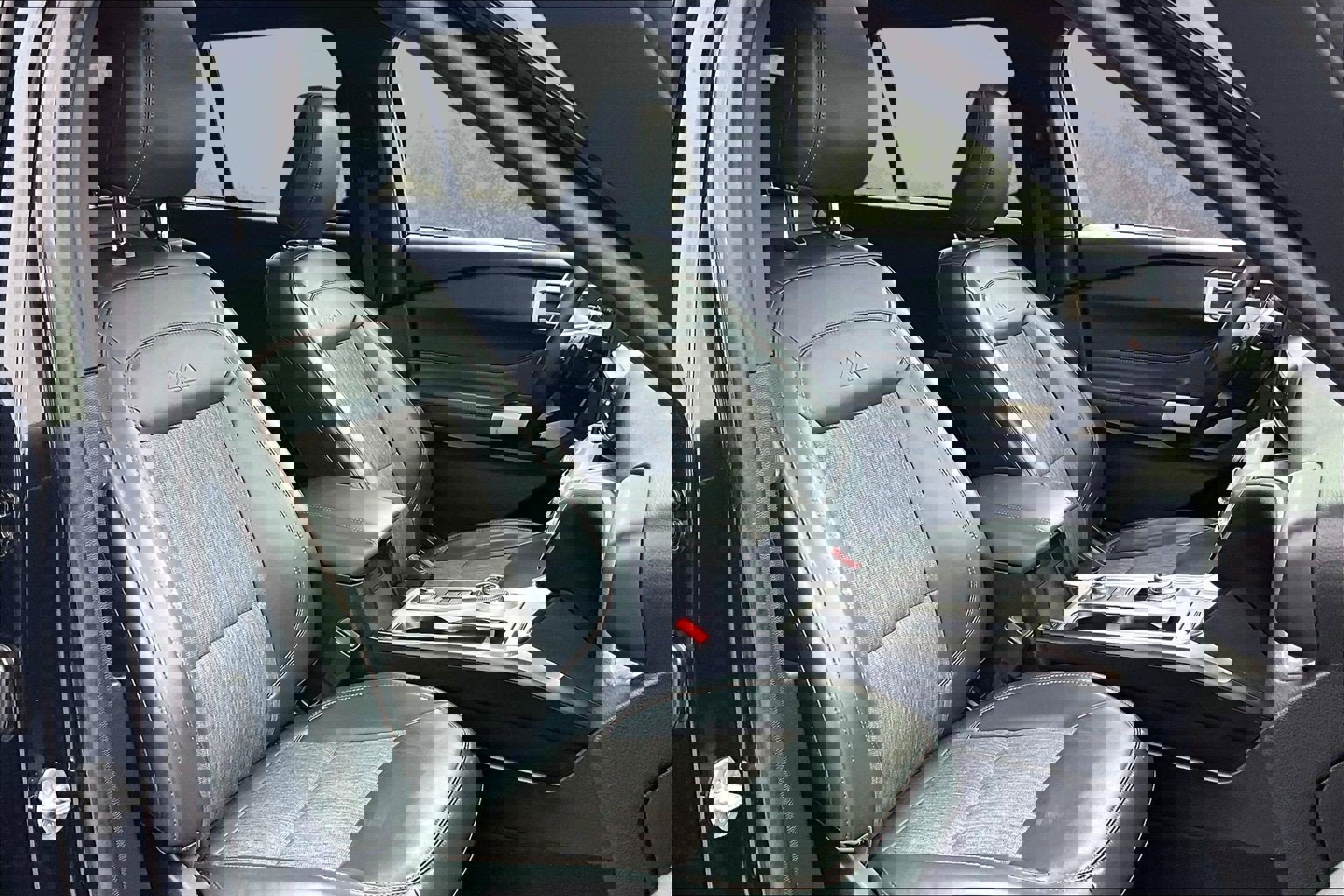 Used 2023 Ford Explorer Timberline image 7