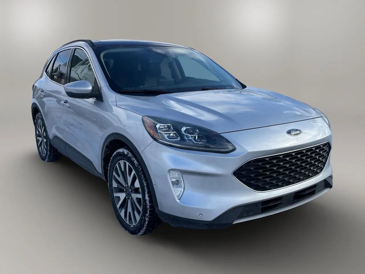 Used 2020 Ford Escape Titanium AWD/4WD image 2