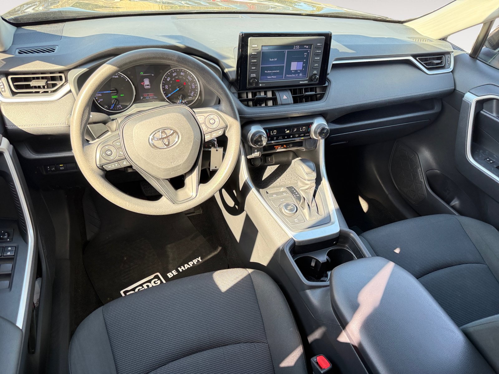 Used 2020 Toyota RAV4 LE w/ All Weather Liner Package AWD/4WD image 15