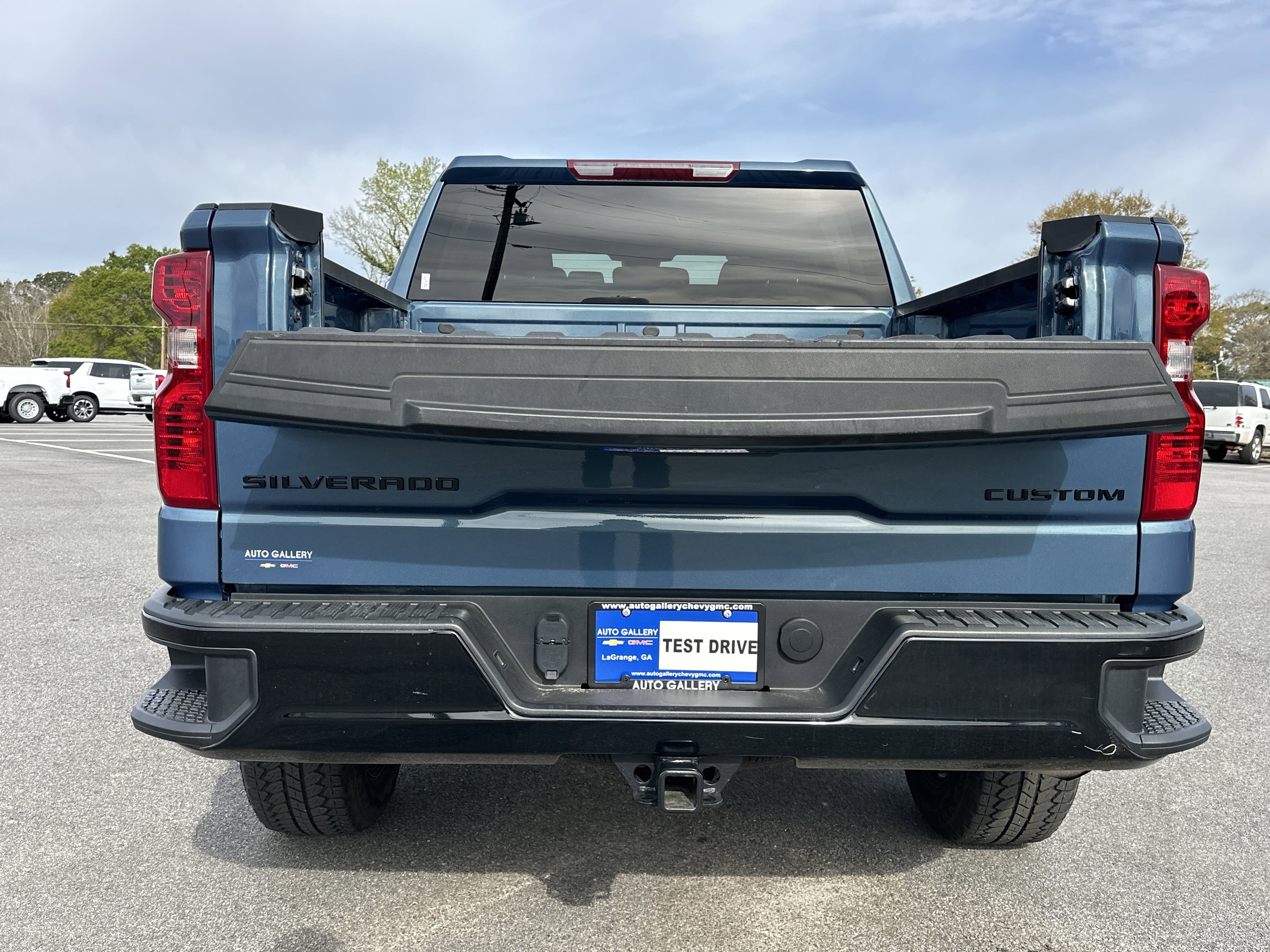 Certified 2024 Chevrolet Silverado 1500 Custom Trail Boss w/ Turbomax Blackout Package AWD/4WD image 19