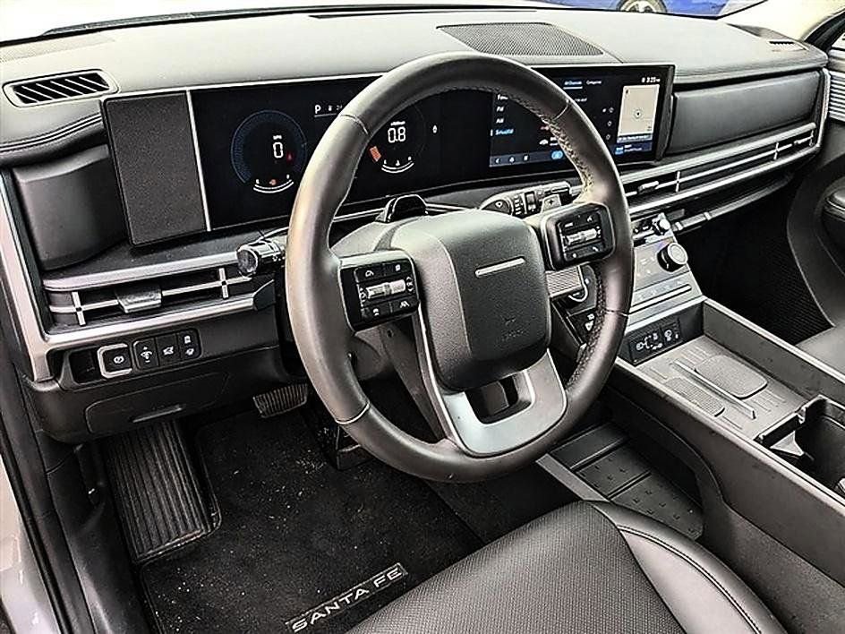Used 2024 Hyundai Santa Fe XRT image 3