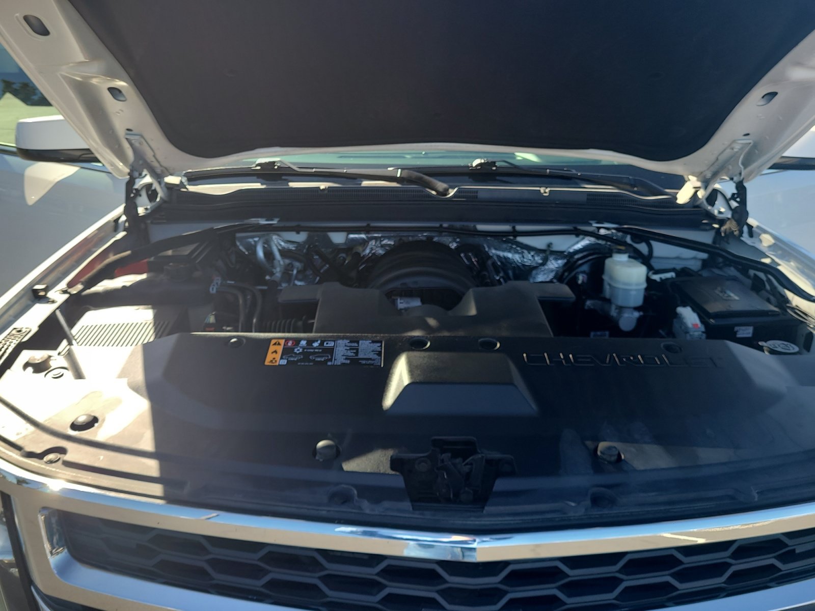 Used 2017 Chevrolet Suburban LT RWD image 21