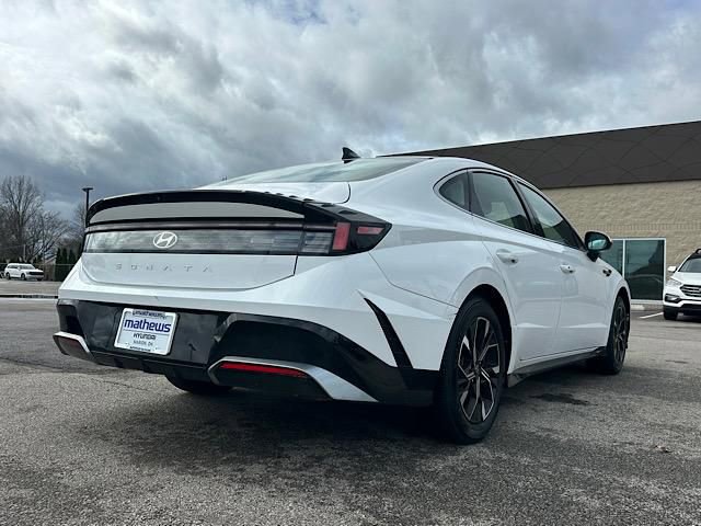 Used 2025 Hyundai Sonata SEL FWD image 5