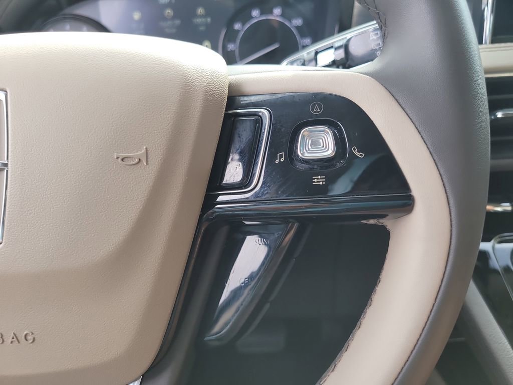 Used 2022 Lincoln Corsair FWD image 27