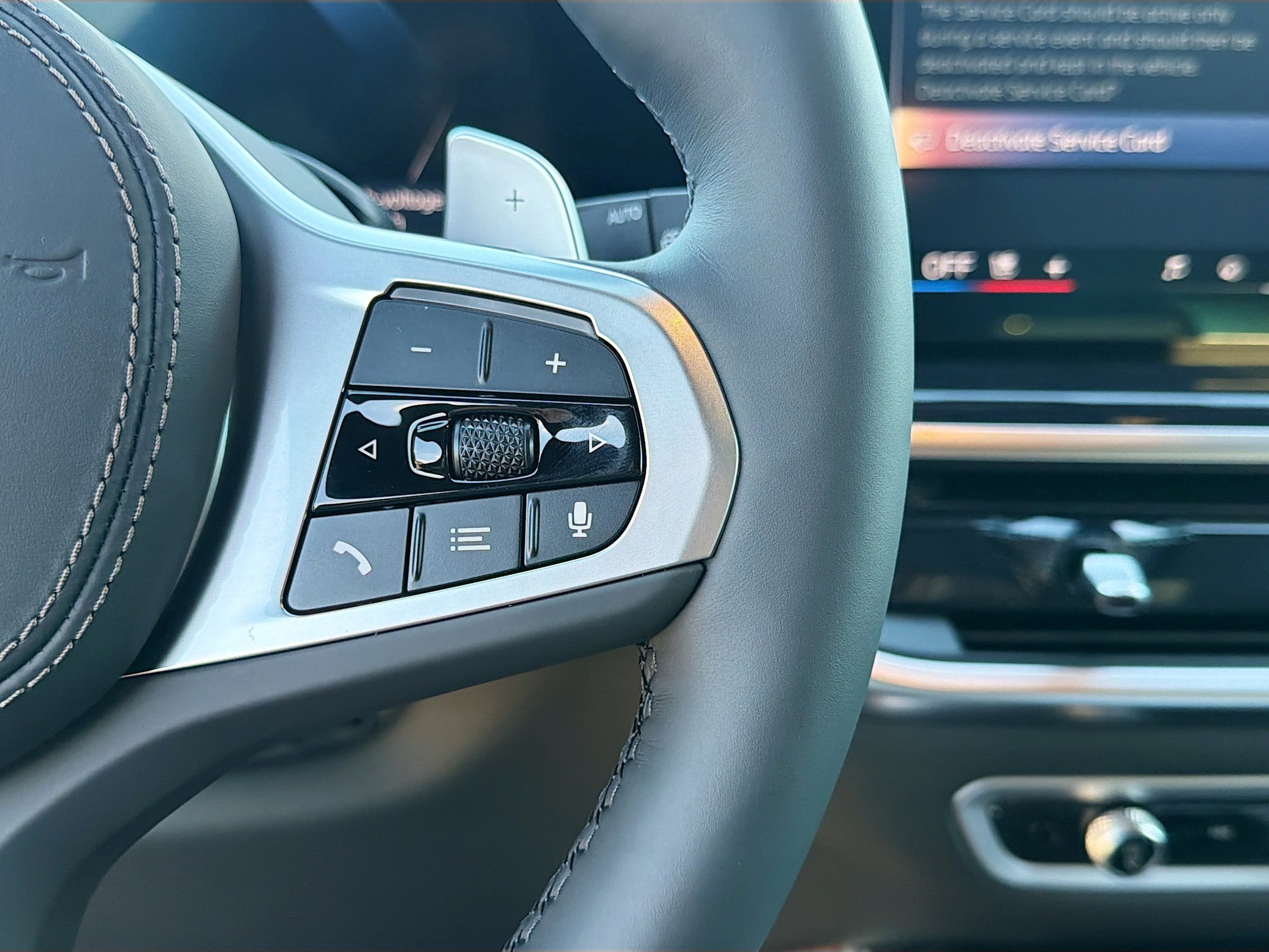 New 2026 BMW X5 xDrive50e w/ Executive Package image 39