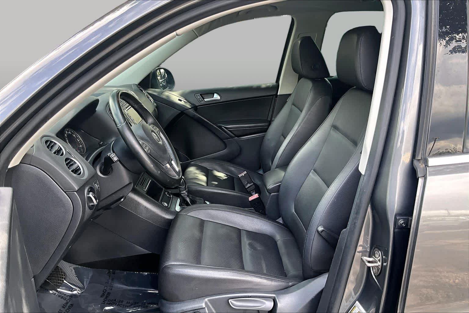 Used 2014 Volkswagen Tiguan SEL FWD image 9