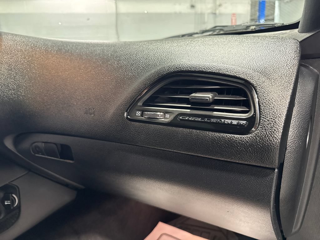 Used 2018 Dodge Challenger R/T w/ Blacktop Package RWD image 31