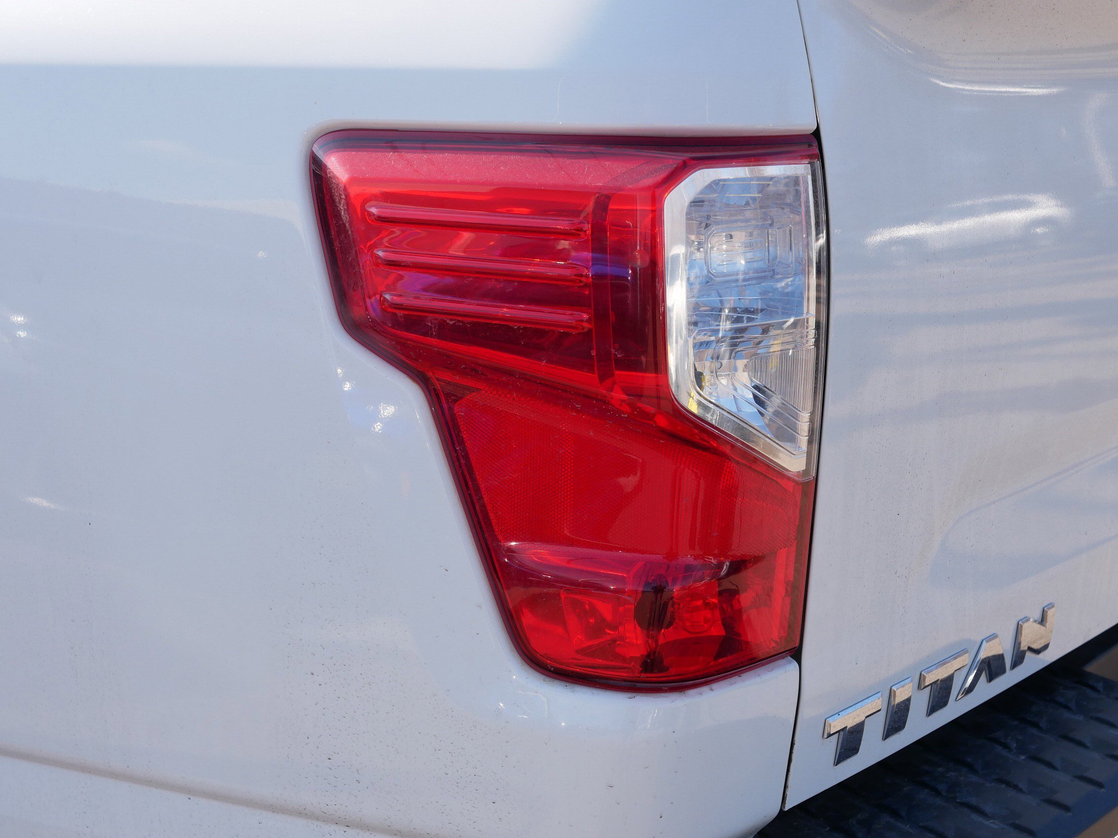 Certified 2017 Nissan Titan SV image 17