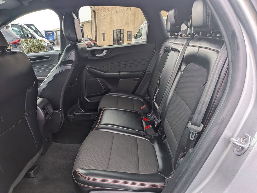 Used 2024 Ford Escape ST-Line image 27