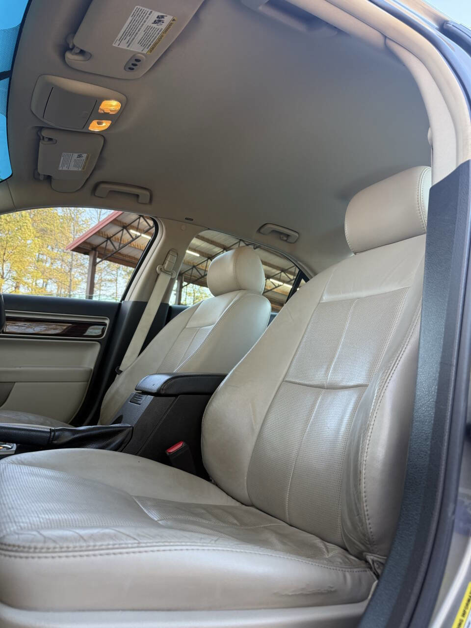 Used 2008 Lincoln MKZ image 11